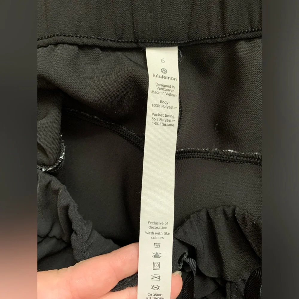 Lululemon On the Fly Wide-Leg 7/8 Pant Woven size 6 - Picture 9 of 10